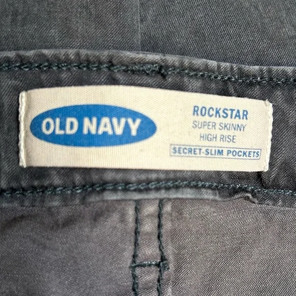 Old Navy Rockstar Super Skinny High Rise Secret-Slim Pockets Cargo Pants 12P - Picture 14 of 14